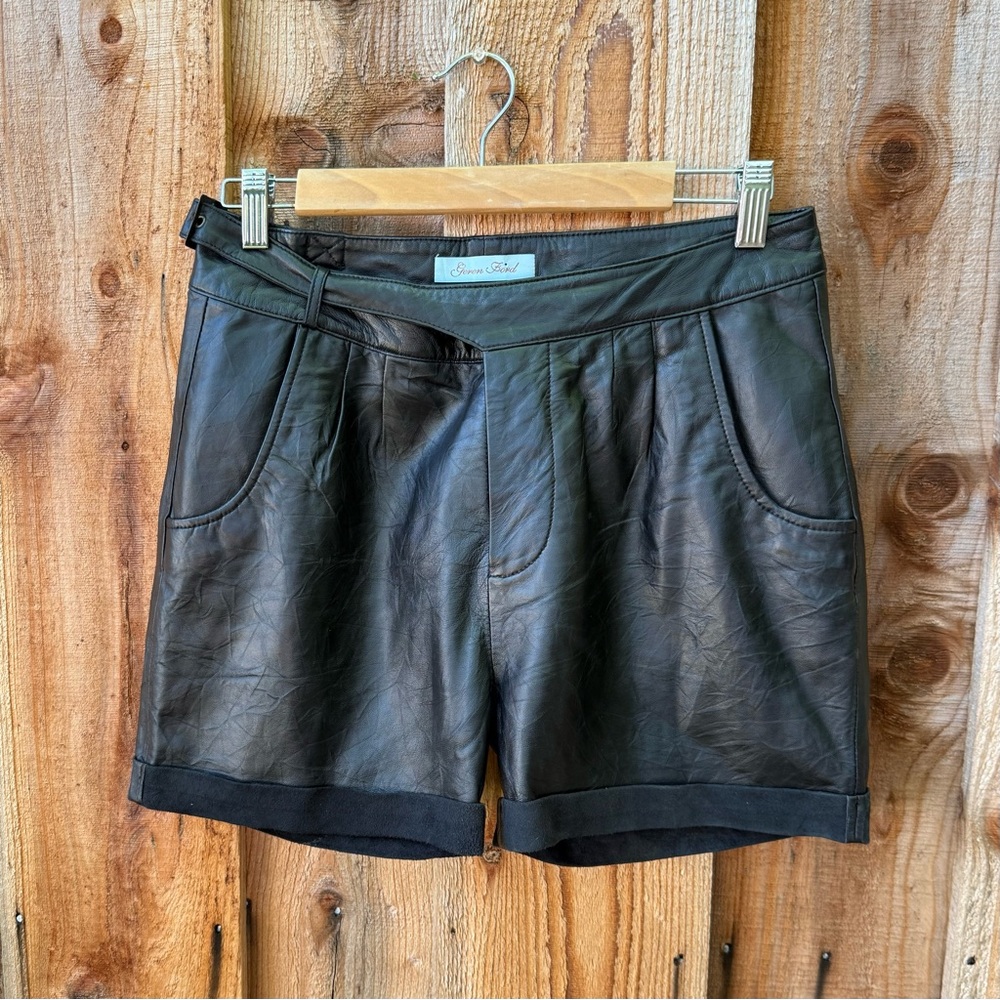 Vintage FRAME 100% Genuine Lamb Leather High Rise Shorts 🌿